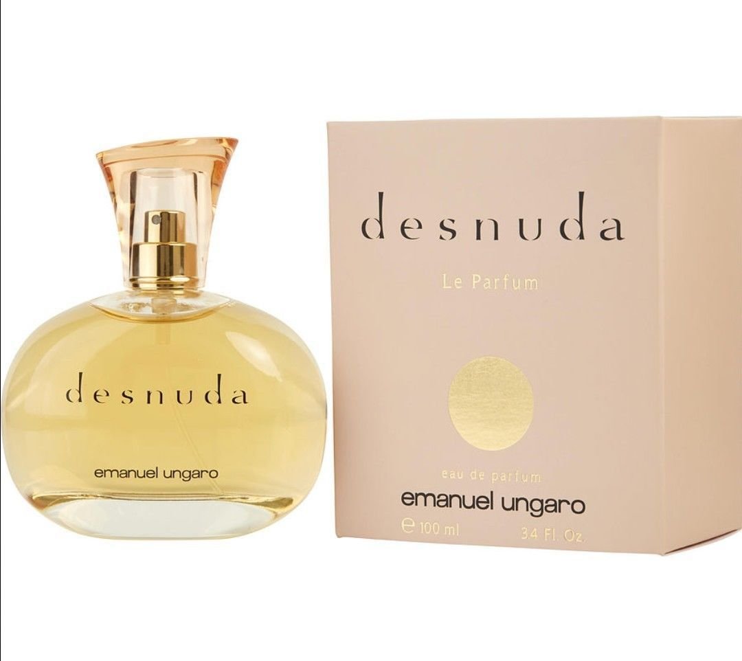 Emanuel Ungaro Desnuda