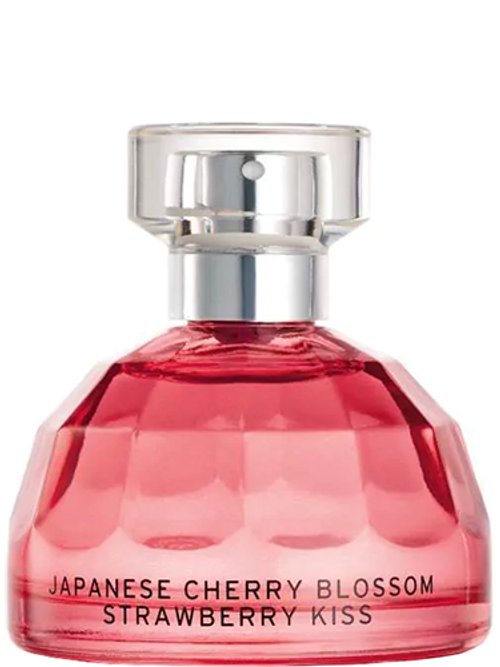 The Body Shop Japanese Cherry Blossom Strawberry Kiss