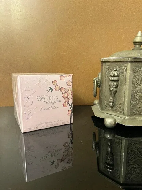 Alexander Mcqueen Kingdom Limited Edition 2004