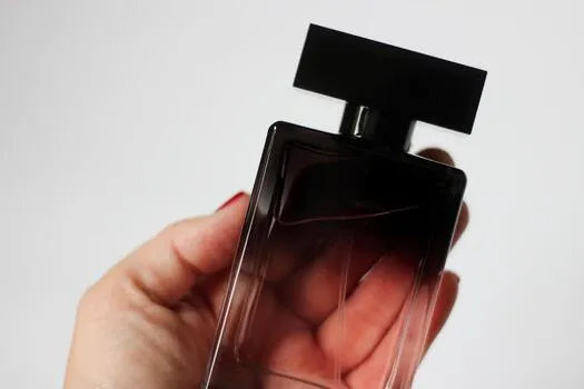 Oriflame Pretty Swan