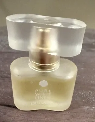 Estée Lauder Pure White Linen