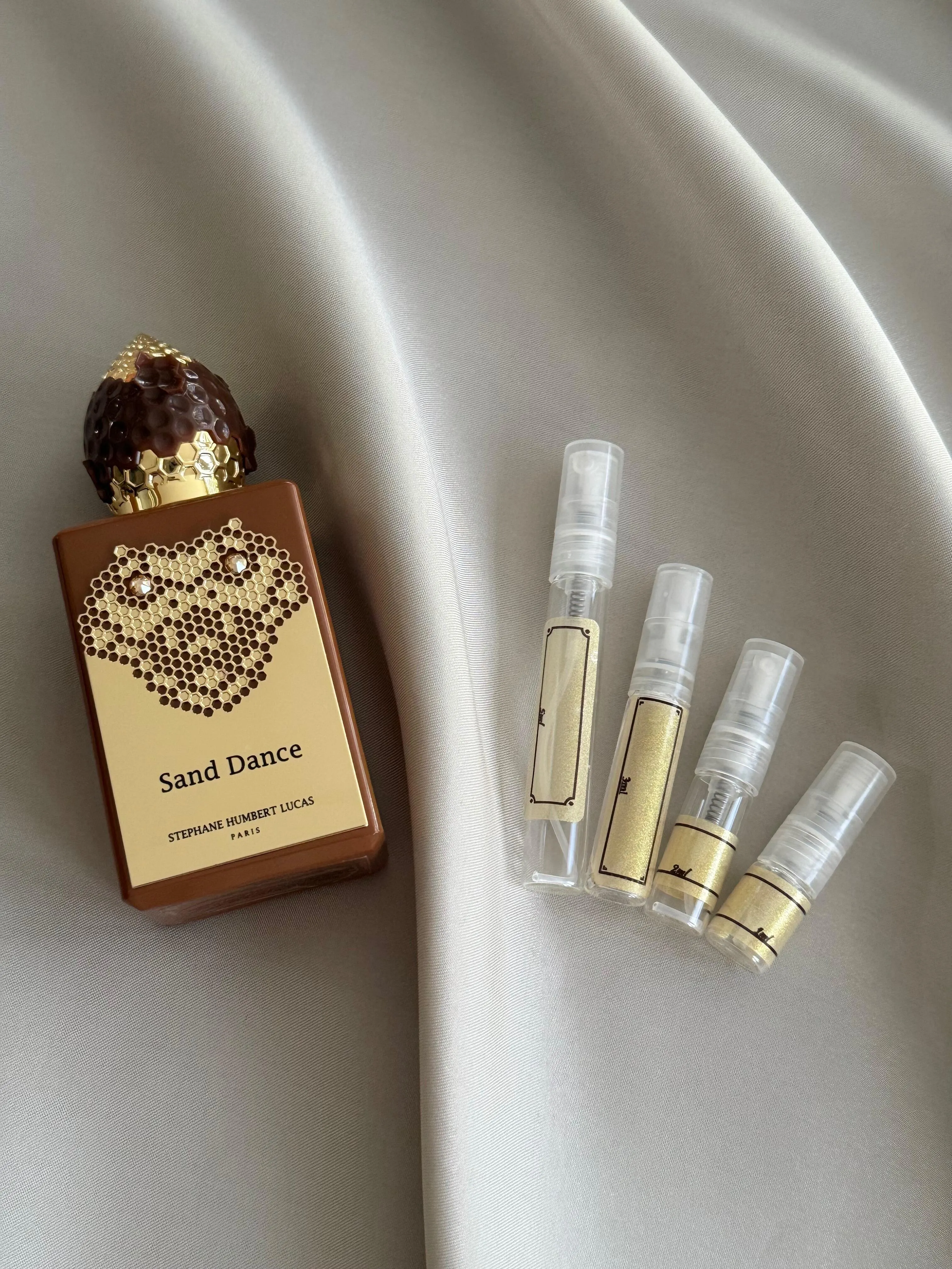 Stéphane Humbert Lucas 777 Sand Dance