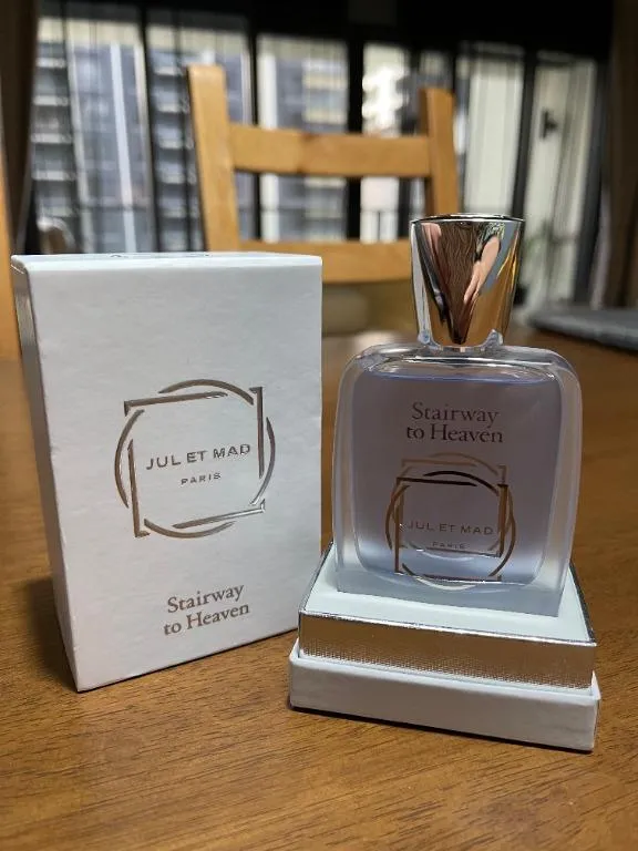 Jul et Mad Paris Stairway To Heaven